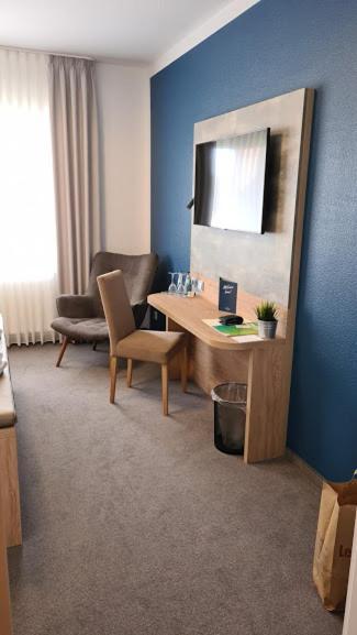 Hagen'S Hotel "Eat & Meet" Restaurant Bar Lounge 哈伦 外观 照片